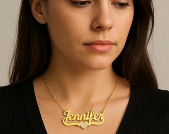 Collar con nombre en forma de corazón brillante