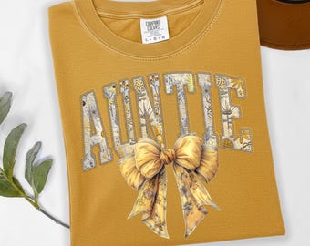 Floral Auntie Shirt with Coquette Bow, Wildflower Embroidery Style Tee, Aesthetic Auntie Gift, Mothers Day Gift for Aunt, Trendy Auntie Era