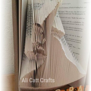 23 - Halloween Witch - Book Folding Pattern