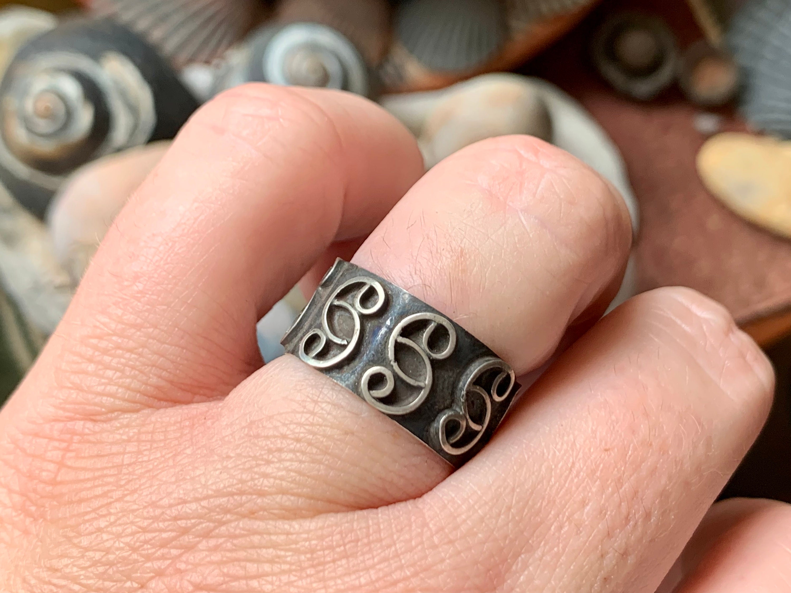 Old Mexican Ring Band Size 8 .5 Vintage Sterling Silver Wide