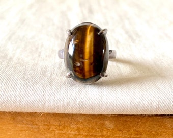 Lia Sophia Jewelry Dulce Antique Gold Tigers Eye Brown Amber Ring