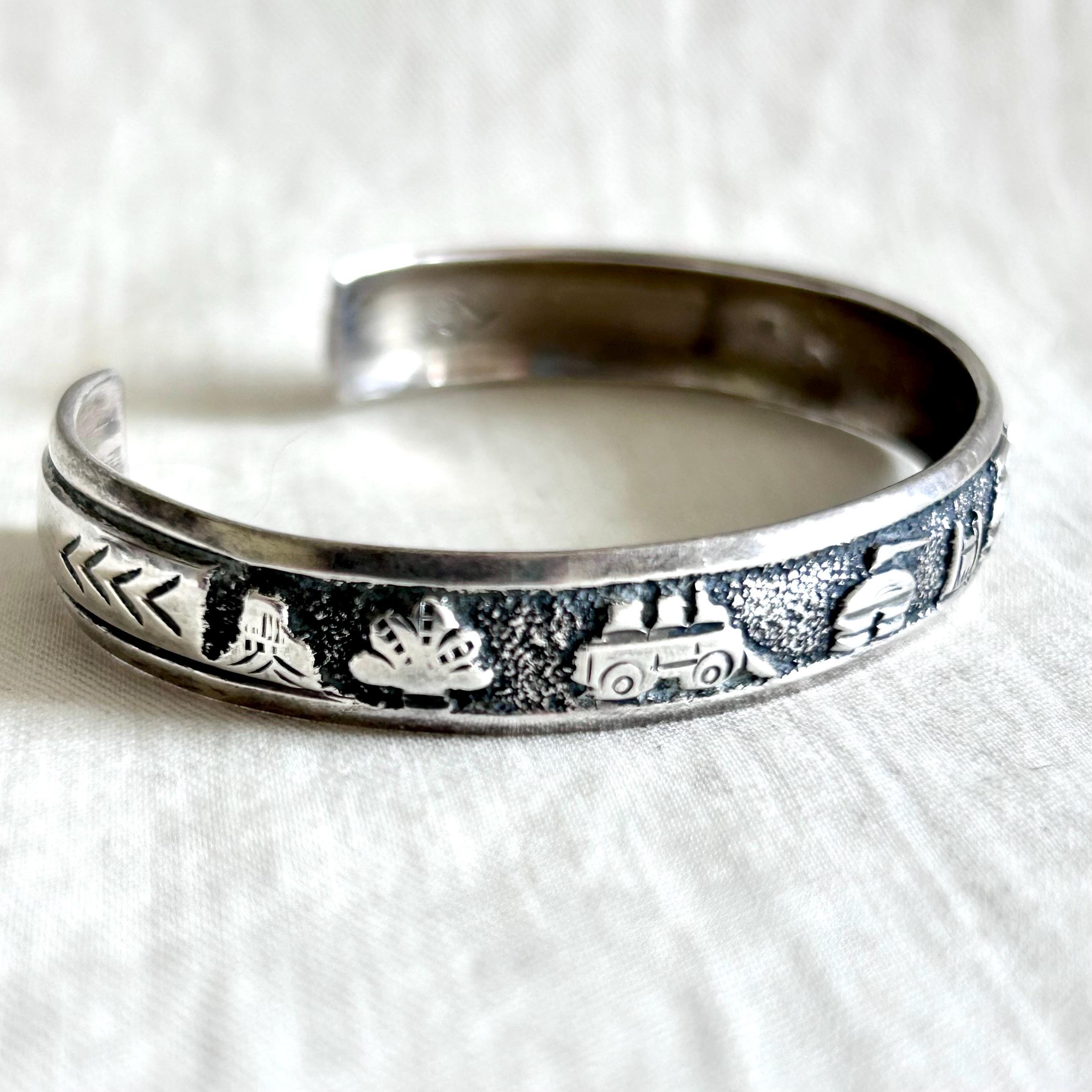 アクセサリー vintage Navajo silver bangle Vintage Navajo Storyteller Cuff Bracelet Signed Thomas Singer