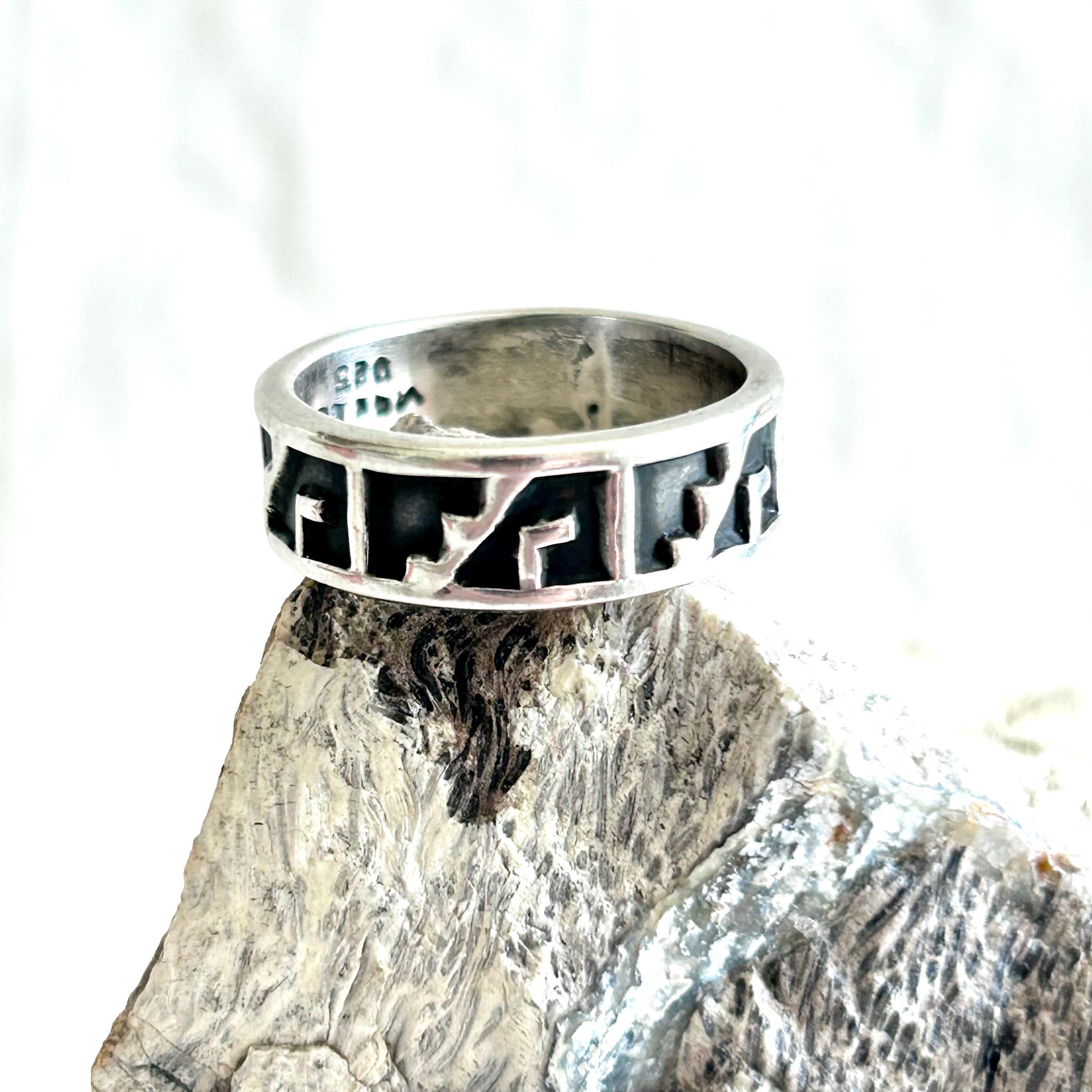 Taxco Mexico Ring Size 6.5: Vintage Sterling Silver Band Aztec