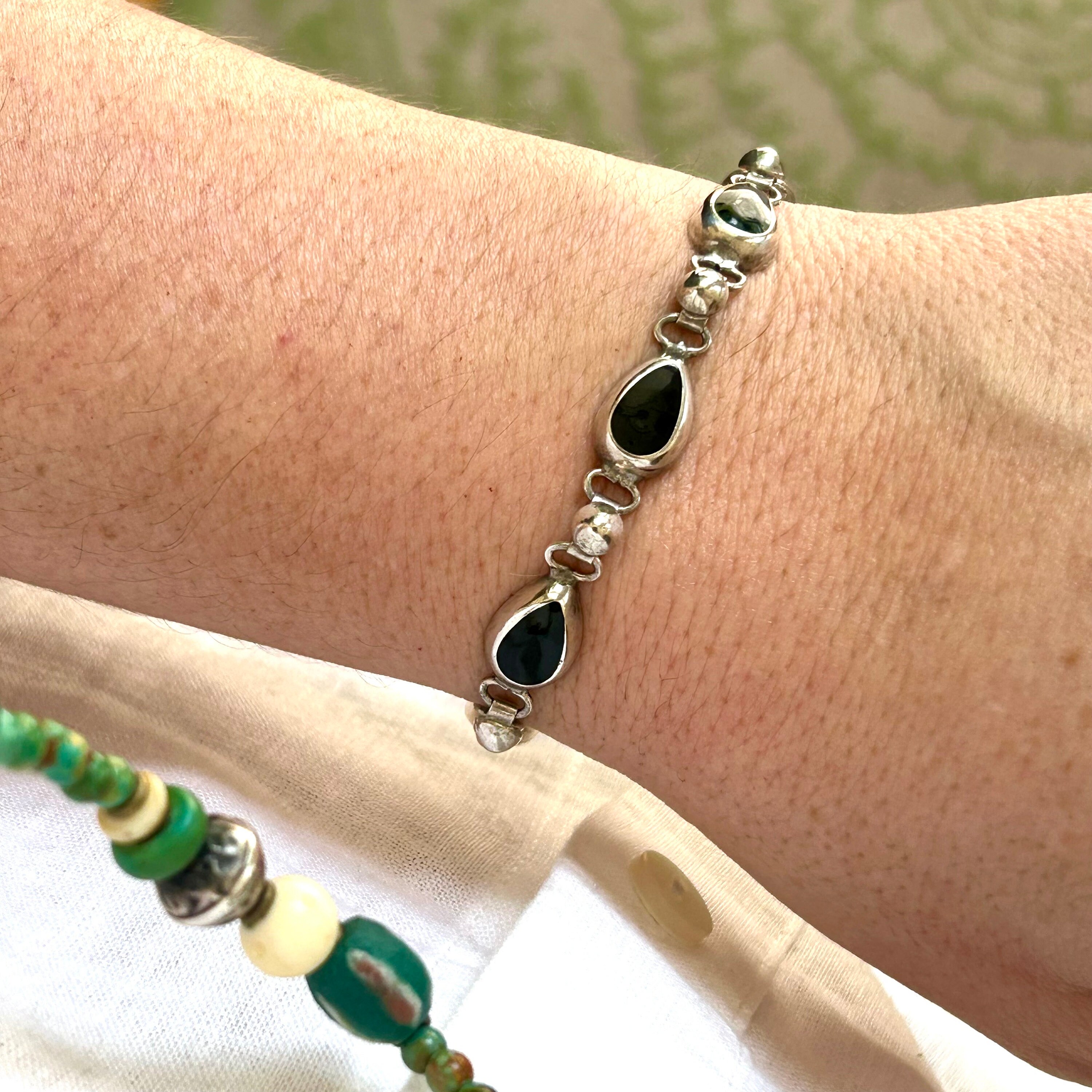 Mexican Bracelet Black Teardrop Vintage Sterling Silver Size 7 1/2 