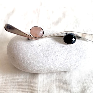 Vintage Semiprecious Stone Brooch Sterling Silver Pink Quartz and Black Onyx Modern Southwest Jewelry Lapel Pin Long Bar