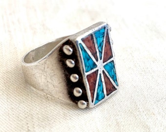 Southwestern Biker Ring Chip Turquoise Size 9 Vintage Rockabilly Jewelry Unisex Sterling Silver Blue Red Stone Pinwheel