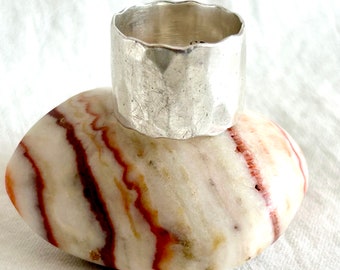 Scalloped Cigar Band Wide Mexican Silver Ring Size 10 1/2 Vintage Hammered Sterling Plain Jewelry Hecho en Mexico