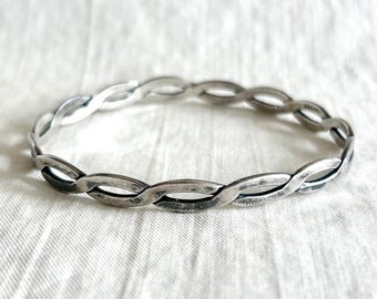 Hinged Mexican Bangle Bracelet Vintage Sterling Silver Size 7