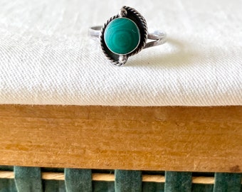 Malachite Ring Size 6 Vintage Southwestern Green Stone Sterling Silver Jewelry Made in Mexico Modern Boho