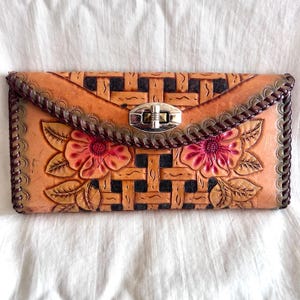 Mexikanische Punzierte Leder Geldbörse Clutch Vintage Western Floral Design Rockabilly Cowgirl Mexico Korbgeflecht
