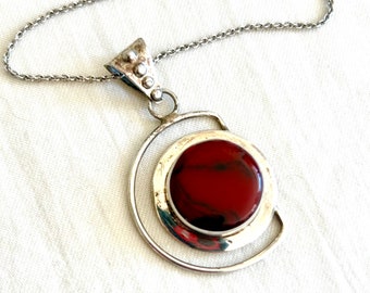 Modern Mexican Red Stone Necklace Sterling Silver Dyed Howlite Stone Disc Pendant Vintage Minimalist Jewelry 19 Inch Chain