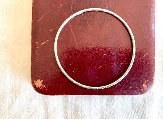 Thin Silver Bangle Bracelet Size Medium Vintage M… - image 2