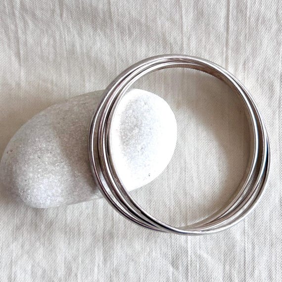 Vintage Interlocking Bangle Bracelets Set of 3 Si… - image 6