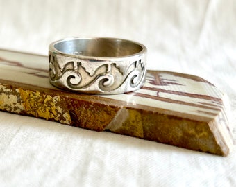 Tribal Ring Band Size 12 Mexican Wedding Band Vintage Sterling Silver Unisex Jewelry Taxco Mexico Aztec Mayan Design Ocean Waves