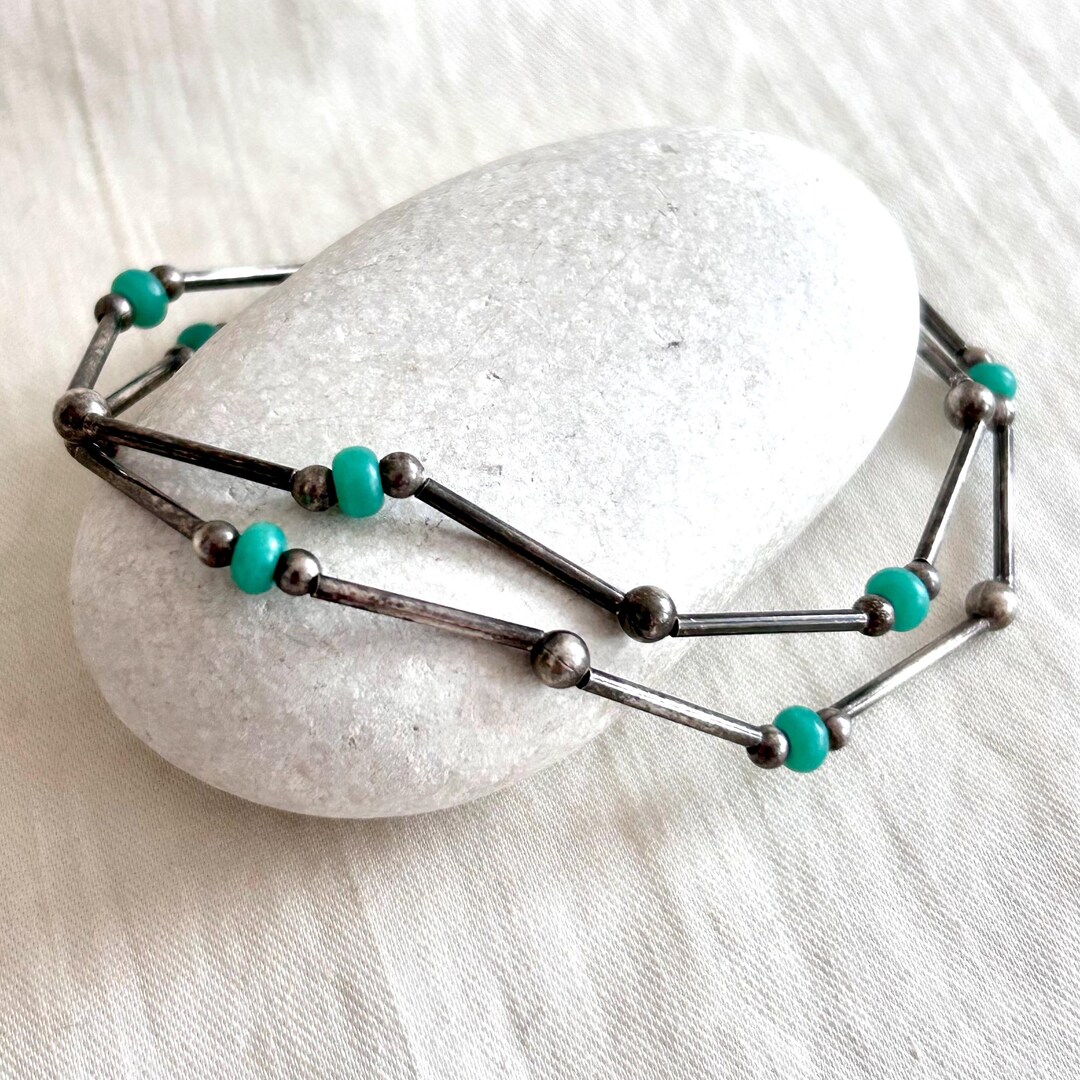 Vintage Turquoise Nugget Necklace: Southwestern Liquid Silver