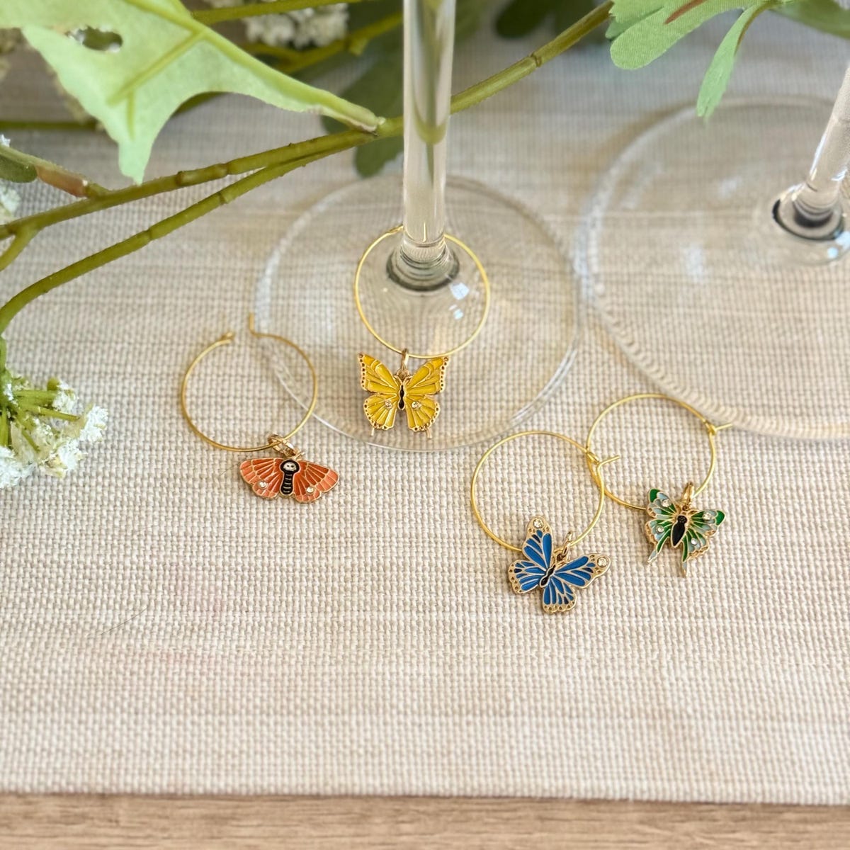 4 Set Wine Charms Drink Markers