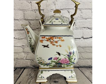1986 Franklin Mint Birds and Flowers of the Orient Teapot With Lid and Stand