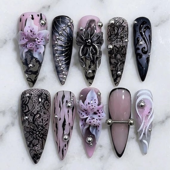 Gothic Lily Press On Nails, Black Lace 3D Floral Nails, Dark Coquette Manicure, Gothic Glam False Nails, Alternative Nail Set
