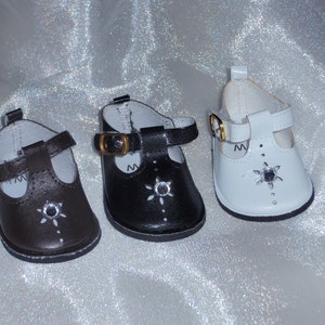 18-Zoll-Puppe Schwarz, Braun oder Weiß Mary Jane Blume Toe Schuhe, 18 &quot;Puppenschuhe, AG Puppenschuhe, Mädchen-Puppenschuhe