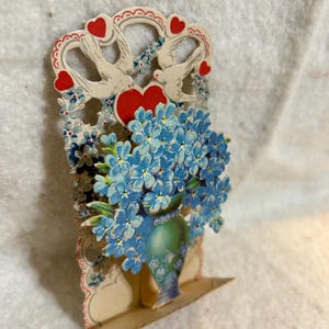 Vintage 3D Valentines Day Card