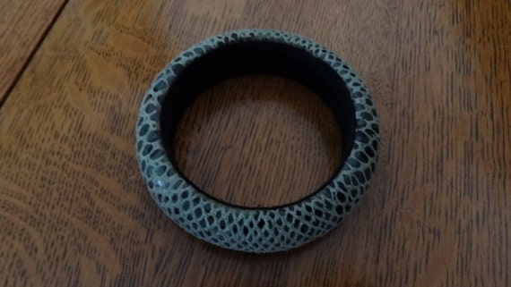 Bracelet vintage bangle of faux leather snake all… - image 2