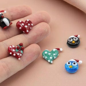 Ręcznie robione koraliki z Murano w kształcie serca, pingwina lub bałwana, malutkie Murano, zawieszka na świąteczną bransoletkę,