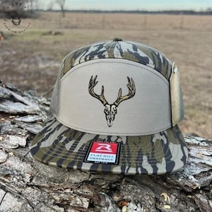 Deer Skull 7 Panel Hat Duck Camo Snapback Hunting Cap Outdoor Trucker Style Adjustable Gift for Hunters