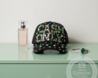 ALLEEN CONTANT Gepersonaliseerde truckerpet | Handgemaakt | De Glam'More-collectie van @thatkandice