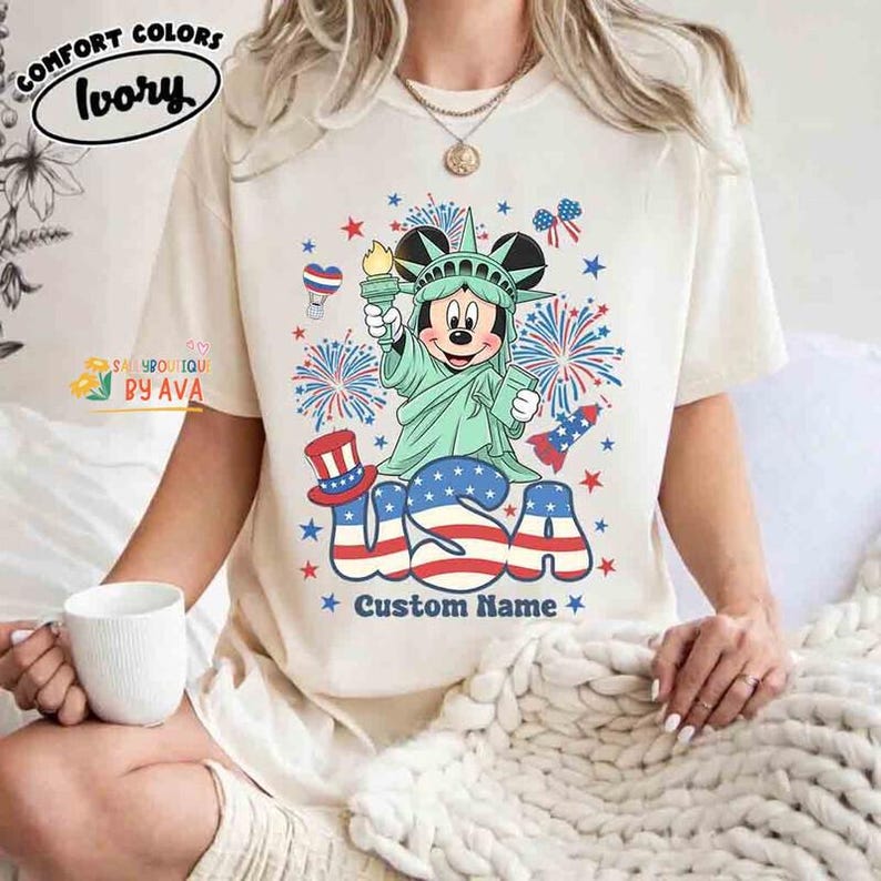 Camiseta personalizada de Disneyland para el Día de los Caídos con temática patriótica, camiseta de Disneyland para el 4 de julio, camiseta de Mickey USA, camisetas patrióticas de Disneyland por sus 250 años. imagen 2