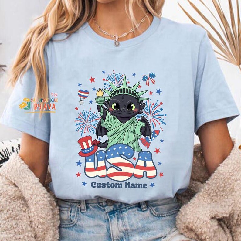 Camiseta personalizada de Disneyland para el Día de los Caídos con temática patriótica, camiseta de Disneyland para el 4 de julio, camiseta de Mickey USA, camisetas patrióticas de Disneyland por sus 250 años. imagen 4