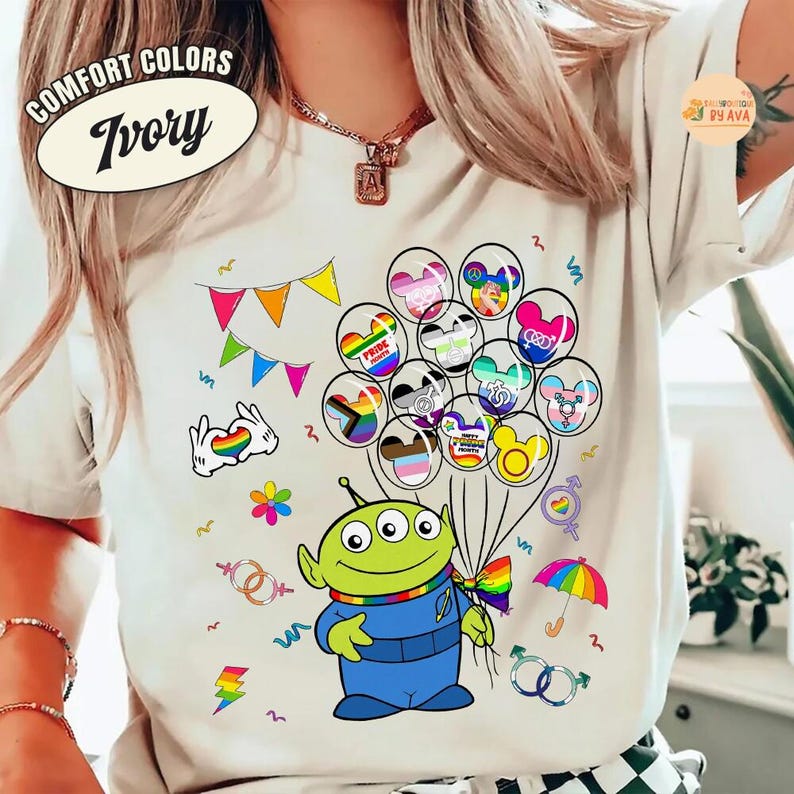 Camiseta LGBT de Toy Story para Disneyland, Camiseta LGBT de Disneyland, Camiseta Rainbow Toy Friends, Camiseta de dibujos animados para el orgullo, Conjunto para el mes del orgullo, Camiseta LGBT imagen 5