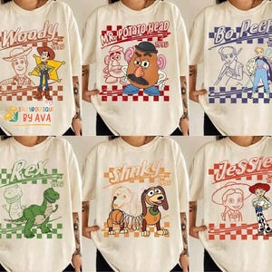 Camiseta retro a cuadros de Disneyland Pixar Toy Story con todos los personajes: Woody, Buzz, Jessie y Bo Peep. Camiseta personalizada a juego. imagen 3