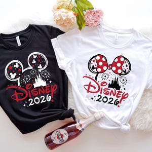 Camiseta personalizada de Disneyland 2026, camisetas del Castillo de Disneyland 2026, camiseta de Disneyland, camiseta del viaje a Disneyland 2026, camiseta familiar a juego de Disneyland imagen 2