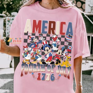 Mickey & Friends Checkered Disneyland Happy 4th of July Shirt, Disneyland Happy 4th of July Shirt, Happy Patriotic Day 1976 Tee Memorial Day afbeelding 7