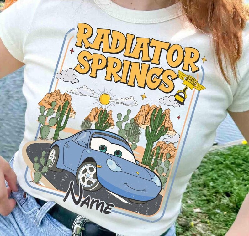 Camiseta personalizada de Disney Retro Cars de los 90, Radiator Springs, camiseta de carreras de Cars Land de Disneyland, camiseta familiar a juego para vacaciones en Disneyland 2026 imagen 5