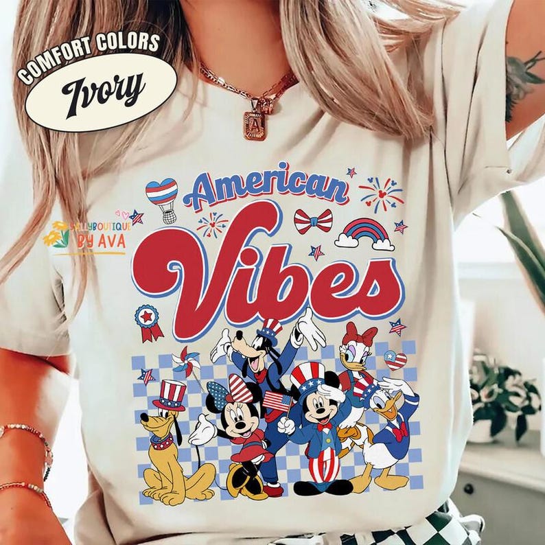 Mickey And Friends Disneyland America Vibes Happy 4Th Of July Shirt, Disneyland Memorial Day 2026, Independence Day, Disneyland Family Tees afbeelding 5