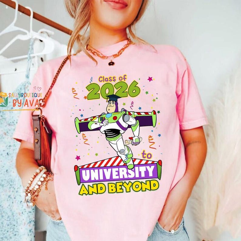 Disneyland Grad 2026 Shirt, Buzz To Graduation And Beyond Shirt, Toy Story Graduation Shirt, Disneyland End Of School Summer Trip Shirt bild 2