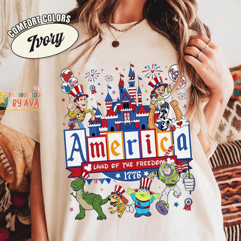 Camisetas de Toy Story para el 4 de julio, Tierra de la Libertad, Camiseta Feliz 4 de Julio, Camiseta del 250 Aniversario de EE. UU., Camiseta del Día de la Independencia imagen 1