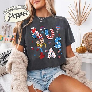 Chemise personnalisée tous les personnages de Toy Story 4 juillet, chemise assortie famille patriotique Disneyland, chemise 250e anniversaire des États-Unis, jour de l'indépendance image 5