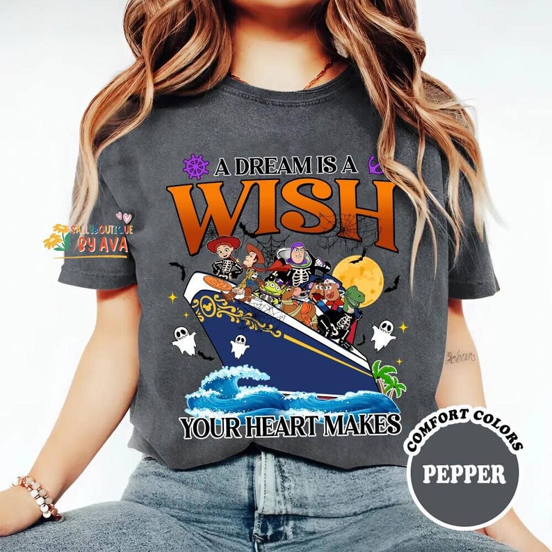 Toy Story Halloween Shirt 2026, Disneyland Cruise Trip Tee, Comfort Colors Spooky Shirt, Pixar Family Vacation Top, Gift for Her imagem 6