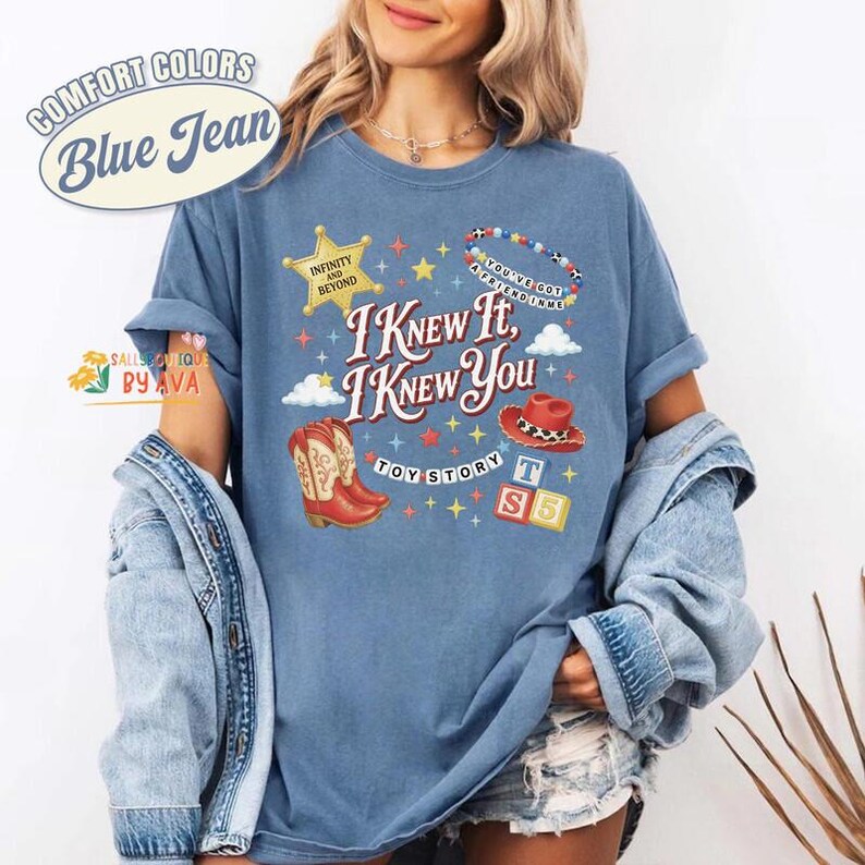 Toy Story 5 I Knew It, I Knew You Music Shirt, Toy Story 5 Movie 2026, Jessie Toy Story 5 Inspired Shirt, You've Got a Friend In Me bild 3