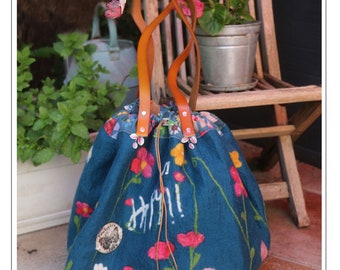 Sac en feutre et tissu déperlant, bleu, jaune, rose  "Happy !"