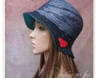 Chapeau femme, feutre artisanal et soie, noir, gris, turquoise, rouge "Une parade pour Valentine"