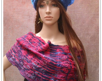 Snood femme camaïeux de bleu et de rouge en feutre artisanal et soie teint main "Eänwen"