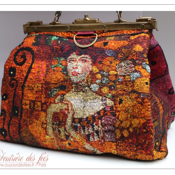 Sac de voyage femme, feutre artisanal,  soie, ocre, rouge, orange, noir "Week-end avec Klimt..."