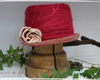 Cream and salmon pink women's hat in handmade felt and silk "Romantic Rose"