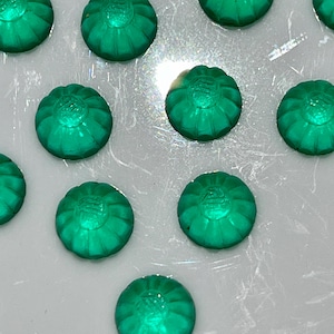 Vintage Czech Glass Cabochon 20pcs