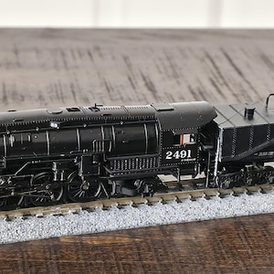 N scale Southern Pacific P-8/P-10 locomotive shells with tender options