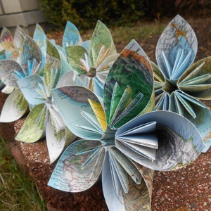 5 Huge Map Kusudama Paper Flowers. Great For Weddings, Centerpiece, Decoration, Gift. image 4