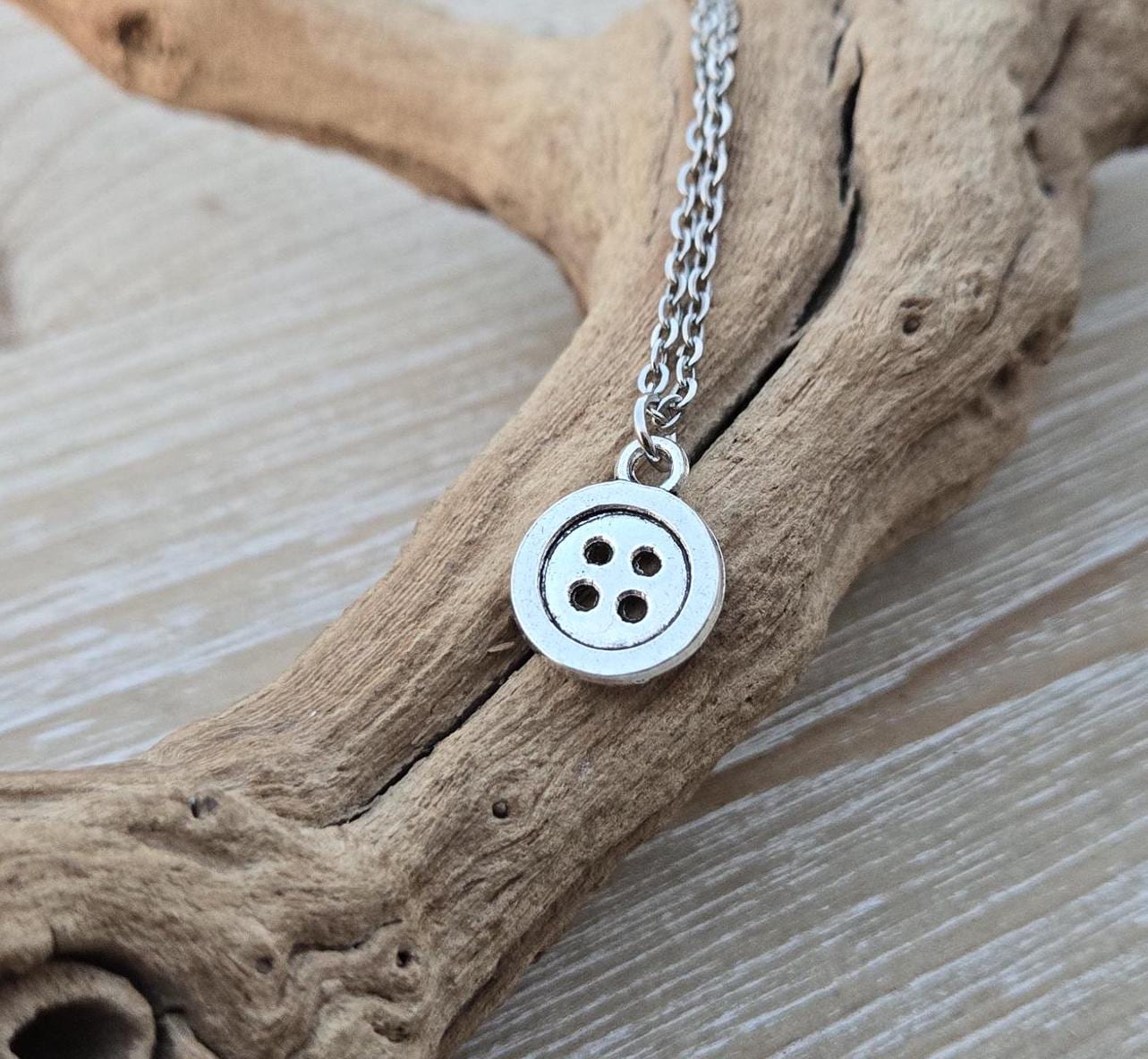 アクセサリー Button Works Necklace & Bracelet 717dvMdQKDL._AC_SY300_QL30_.jpg